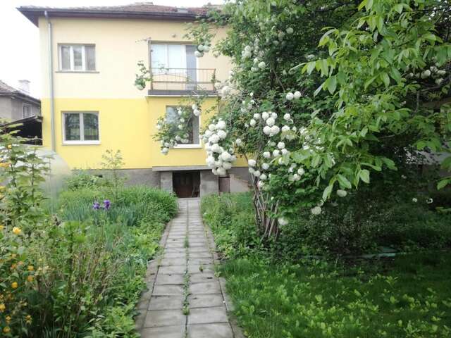 Проживание в семье Стаи за гости 